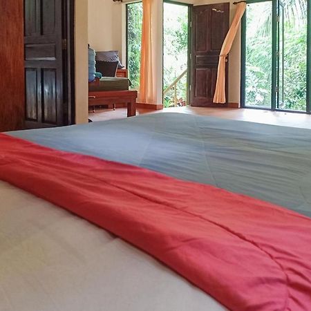 Shanti Toya Ashram Mambat エクステリア 写真