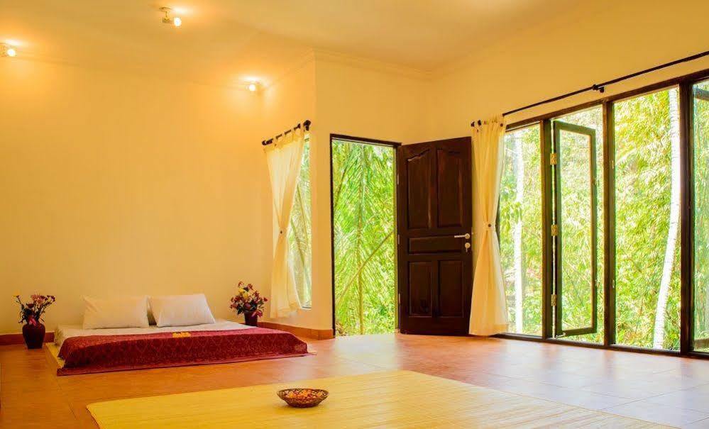 Shanti Toya Ashram Mambat エクステリア 写真