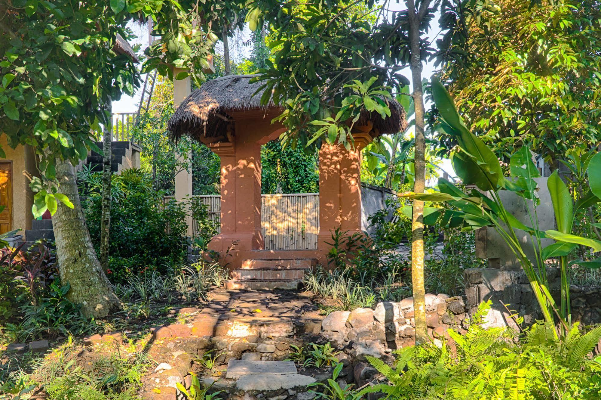 Shanti Toya Ashram Mambat エクステリア 写真